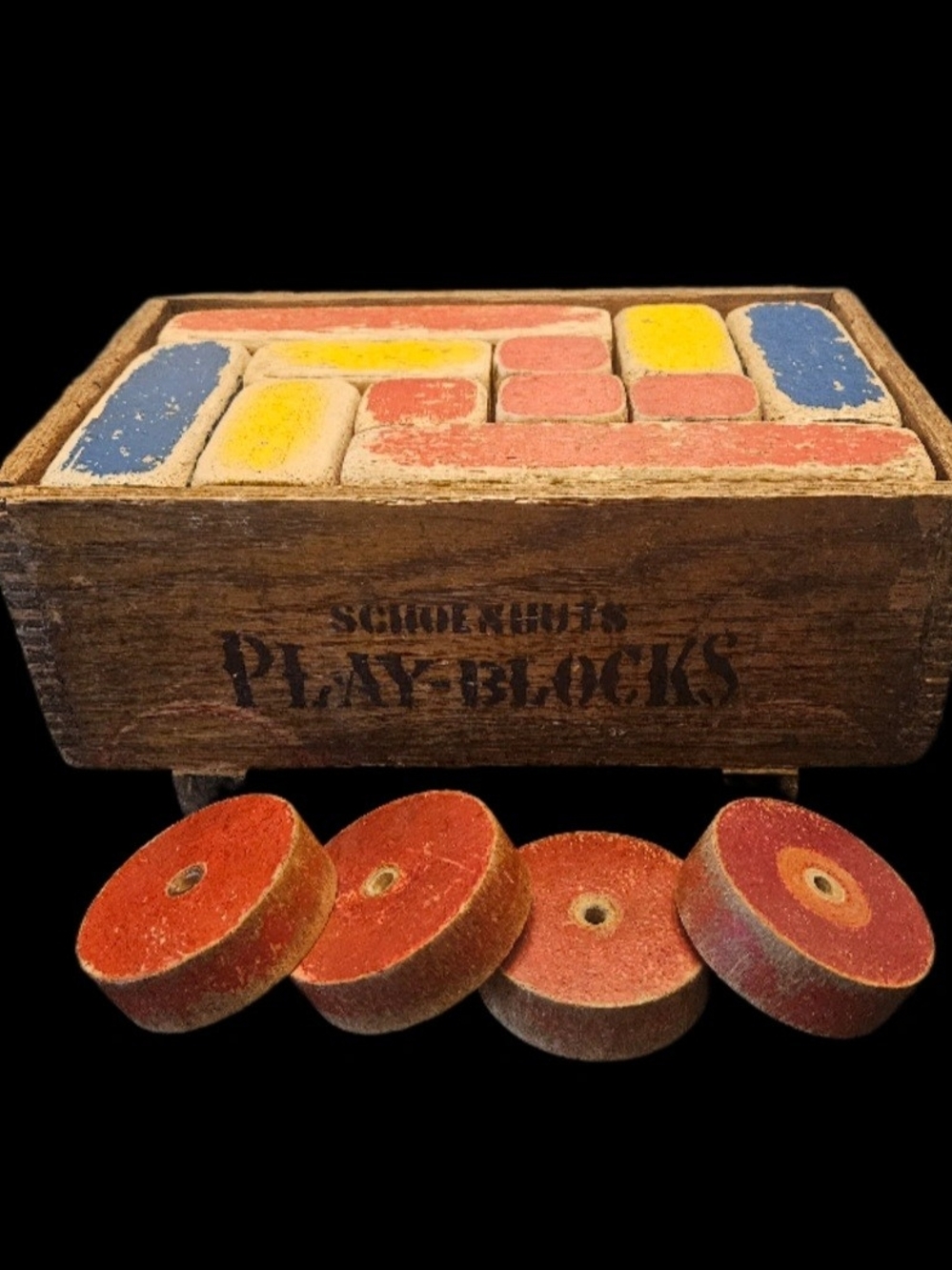 Antique 1920-30 Schoenhut PLAY-BLOCKS Wagon Crate Set. 21 Blocks. 4 Wheels.